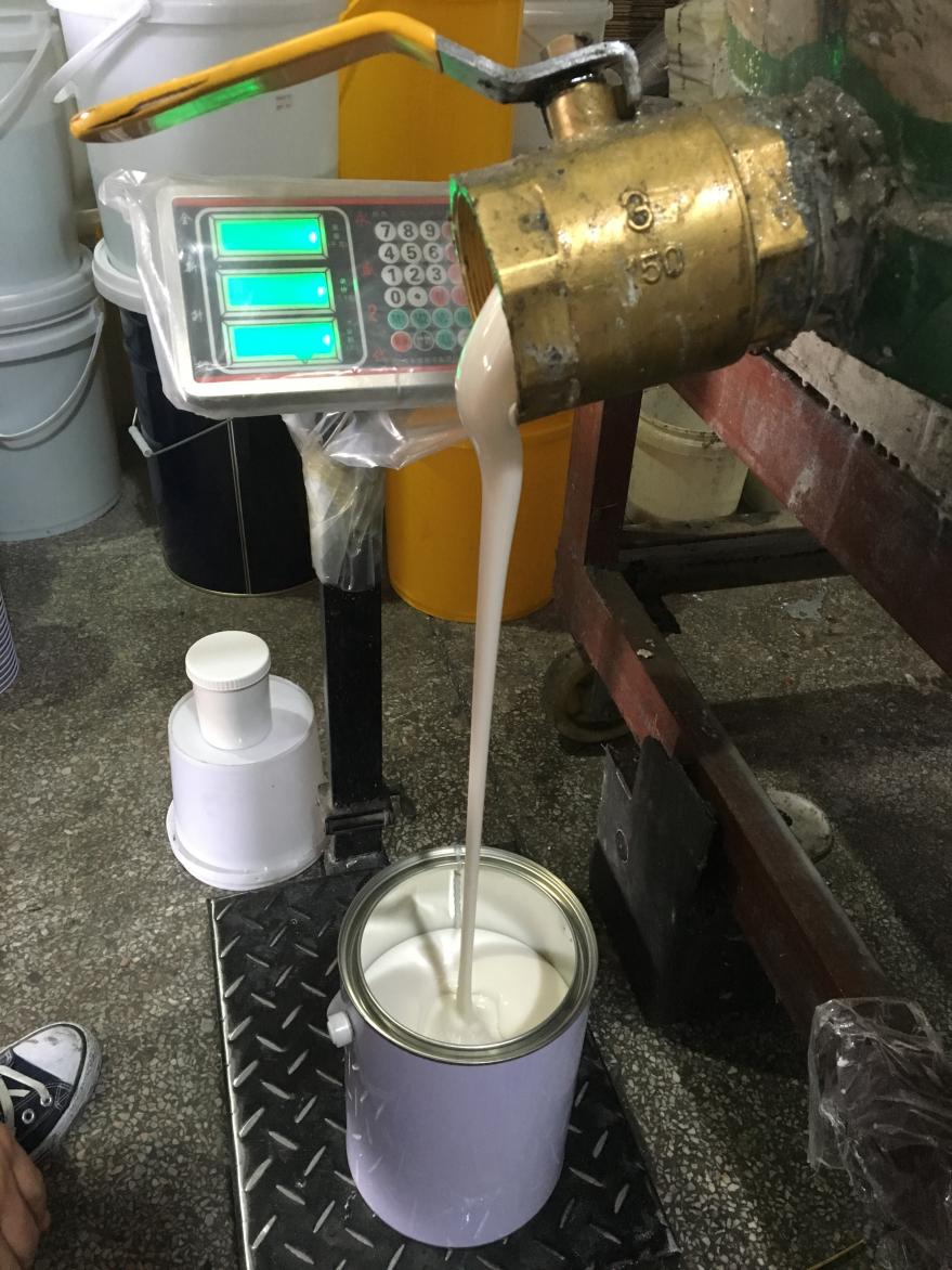 液態(tài)硅膠產(chǎn)品出現(xiàn)流紋路的原因是什么？